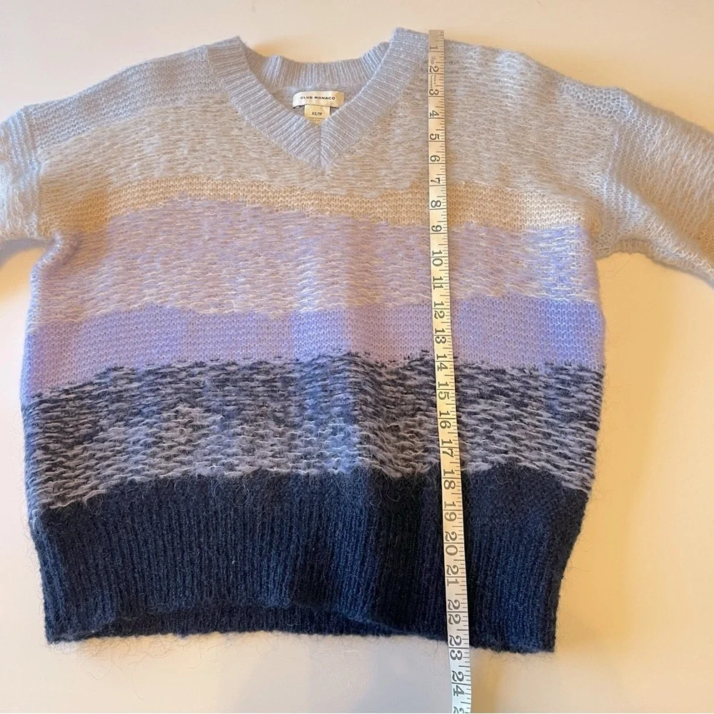 NEW Club Monaco chunky mohair pullover sweater, lavender and navy, Oversized XS - Picture 5 of 11